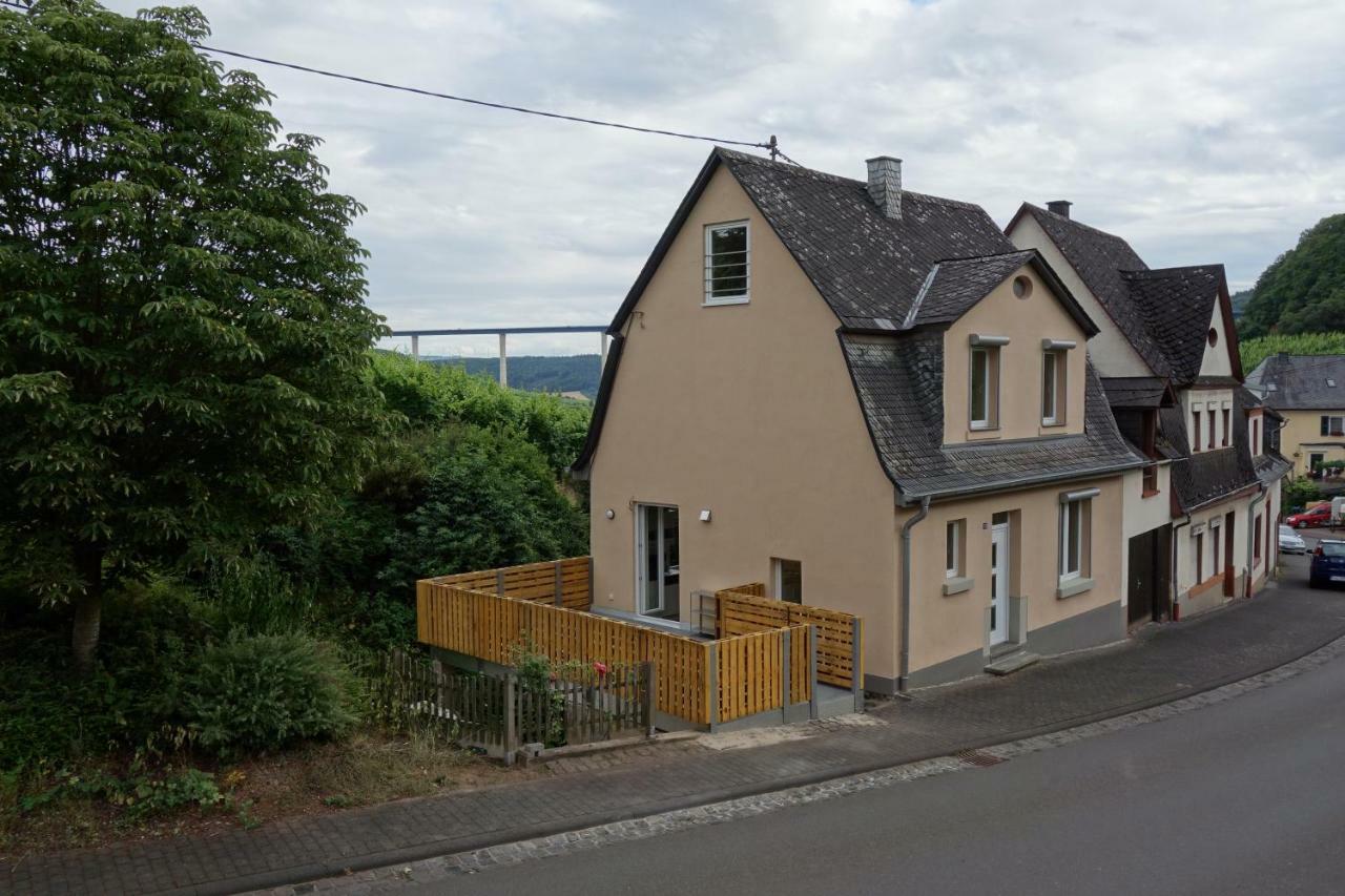 Ferienhaus Am Moselsteig Юрциґ Екстер'єр фото